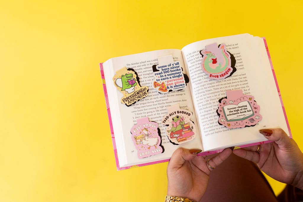 Toad-ally Booked Magnetic Bookmark – Cute Frog Reader Gift